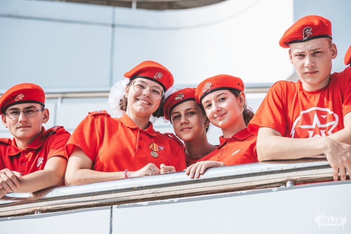 «Юнармейские маршруты»: торжественный парад и курс «Основы начальной военной подготовки»