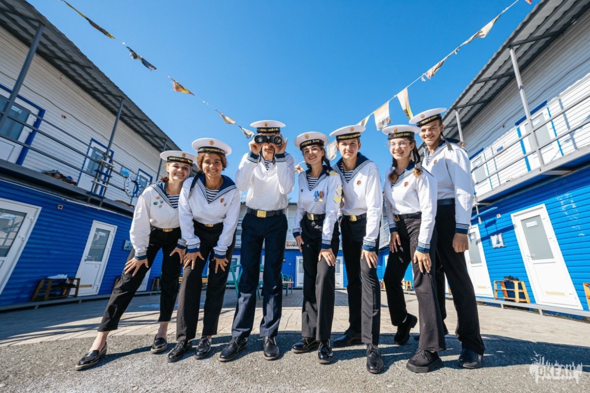 Команда ВДЦ «Океан» поздравляет дружину «Океанская Эскадра» с днём рождения!