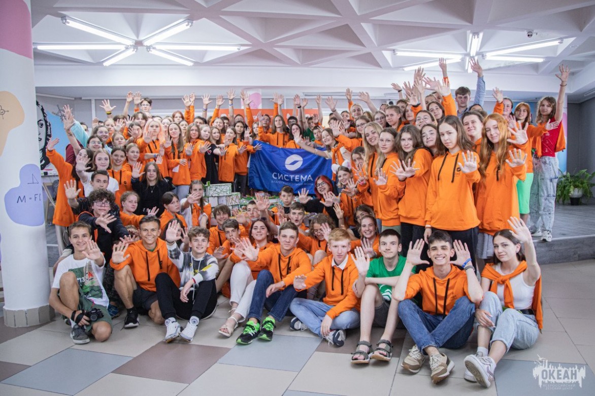 Участники программы «Лифт в будущее» в ВДЦ «Океан» построили «Город будущего»