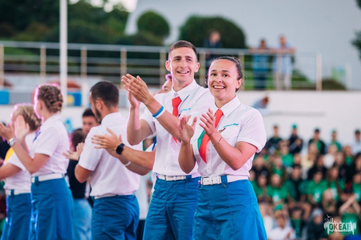 Всероссийский детский центр «Океан» поздравляет ВДЦ «Орлёнок» с днём рождения!