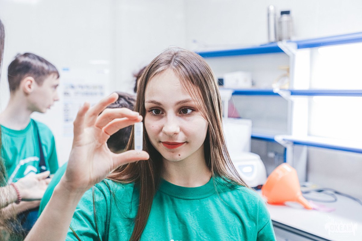 «В мире естественных наук»: океанцы знакомятся с работой научных лабораторий Владивостока и ДВО РАН