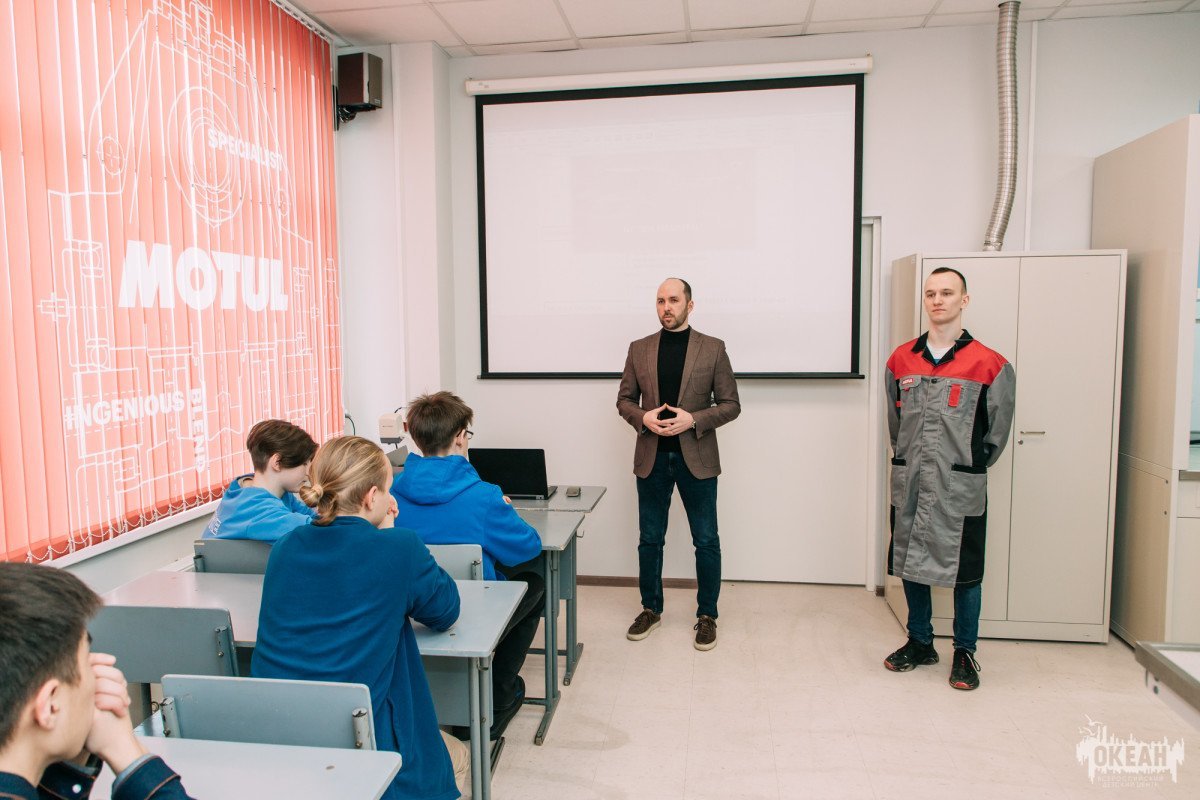 «Изобретатели будущего»: океанцы посетили лаборатории Дальневосточного федерального университета