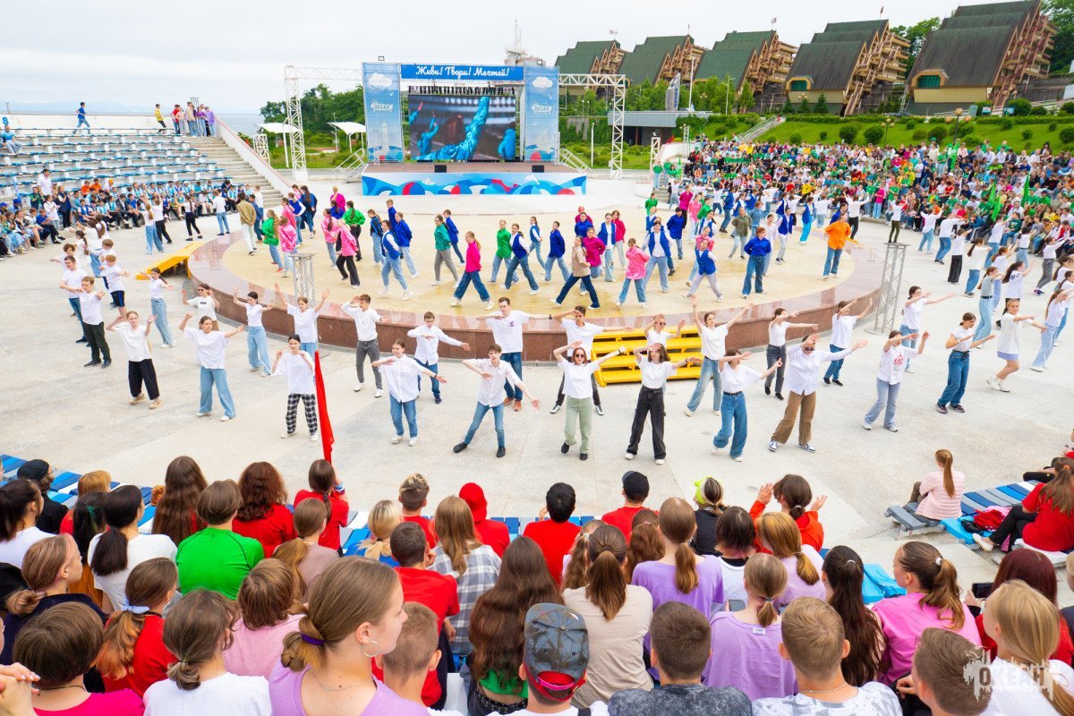 Финальным событием седьмой смены стало «Итоговое шоу»