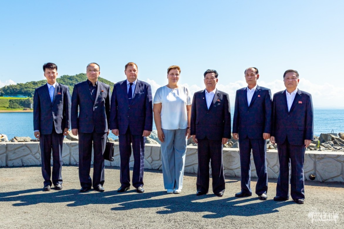 Делегация Министерства общественной безопасности КНДР с официальным визитом посетила ВДЦ «Океан»