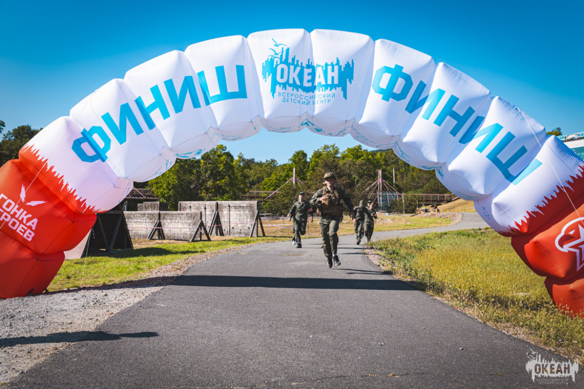 Военно-спортивная игра «Сильная Россия» укрепила командный дух и патриотизм океанцев