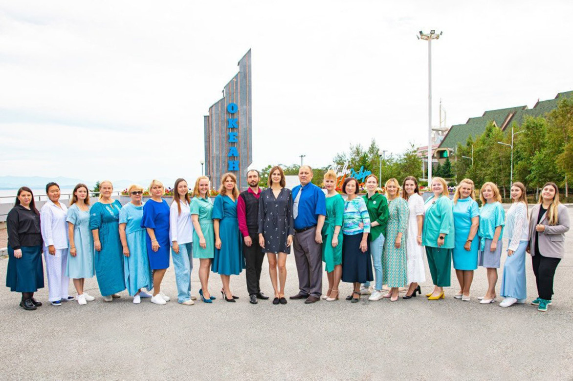 «Океан» поздравляет с Днём учителя!